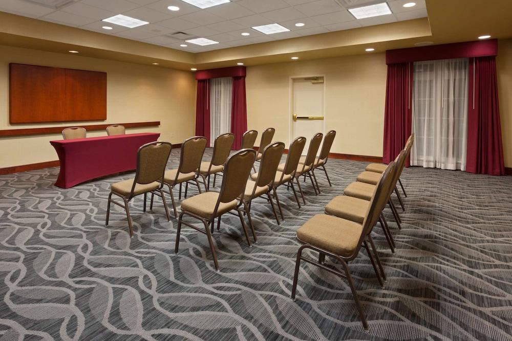 Homewood Suites By Hilton Gainesville Bagian luar foto