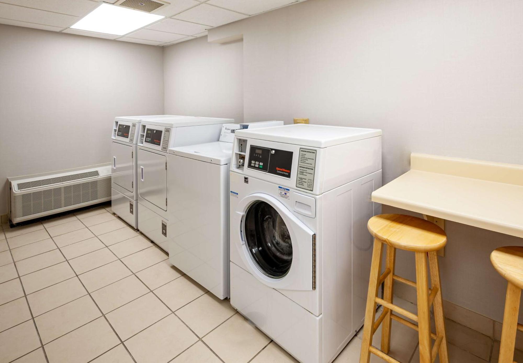 Homewood Suites By Hilton Gainesville Bagian luar foto