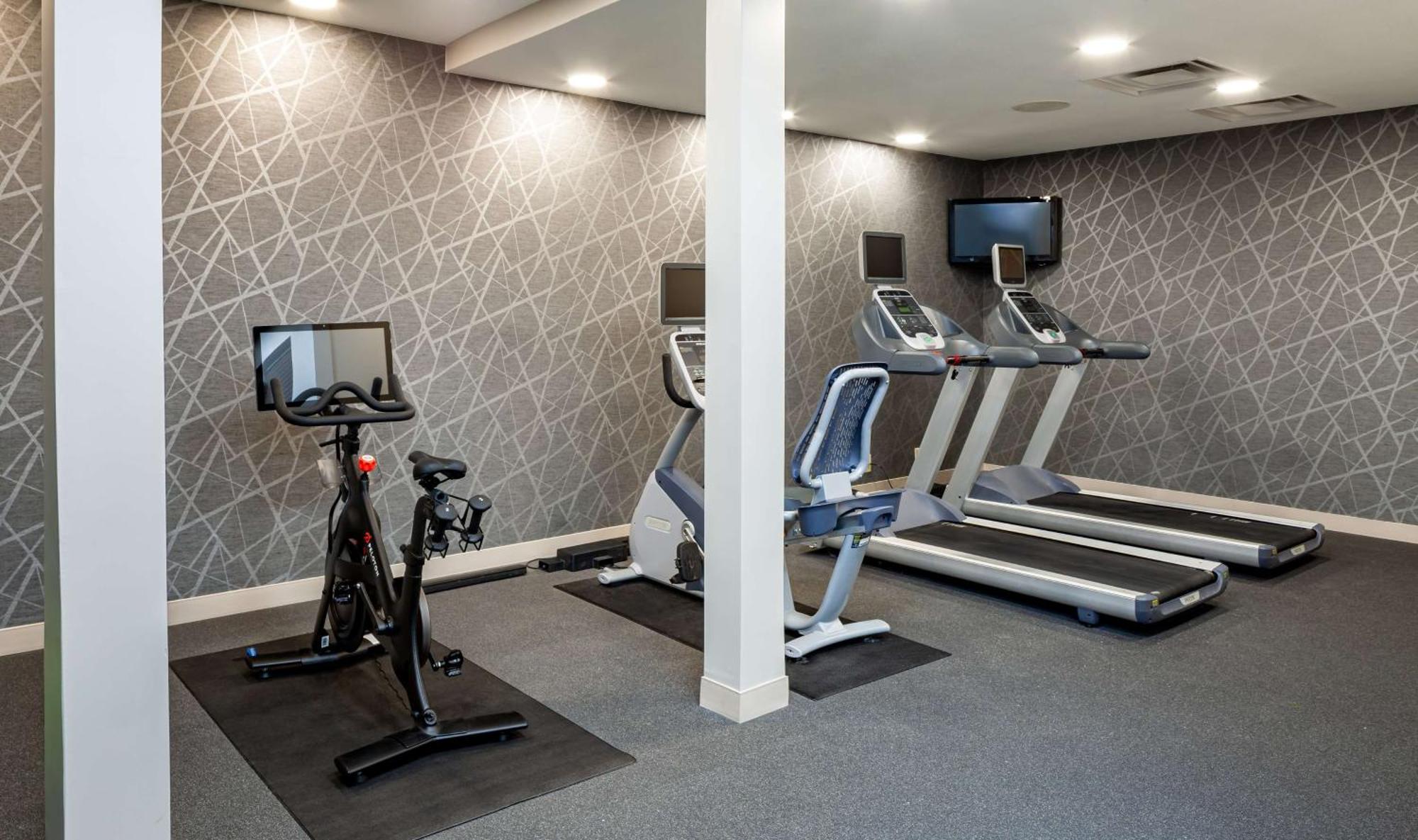 Homewood Suites By Hilton Gainesville Bagian luar foto